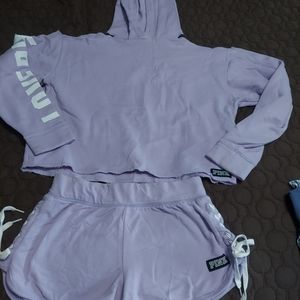 VS Pink set, size small